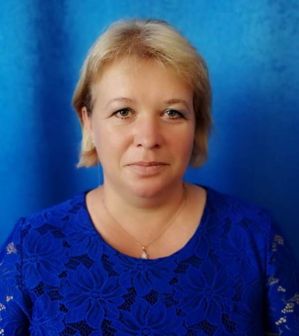 Костомарова Ольга Николаевна.